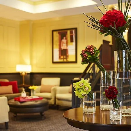 Dunhill Hotel