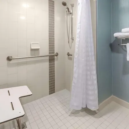 Hotel Hyatt Place Airport Billy Graham Parkway
