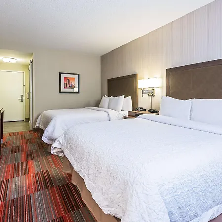 Hampton Uptown Hotel