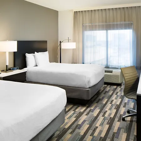 Hyatt House Center 3*