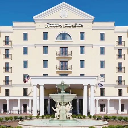Hampton & South Park At Phillips Place Hotel