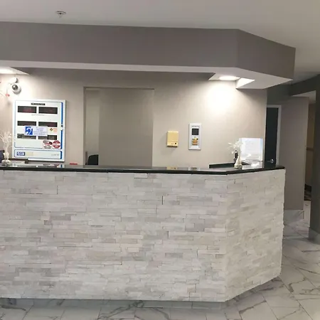 Microtel By Wyndham Airport Hotel