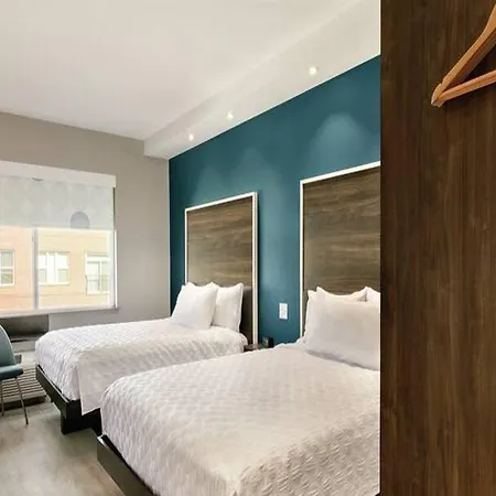 Tru By Hilton Ayrsley 3*