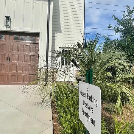 Luxury In Eastover... Close To Everything! Hotel