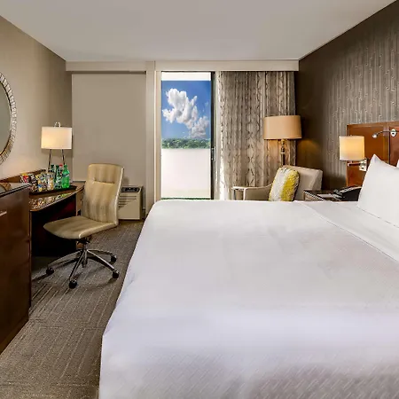 Sonesta Lower South End 4*