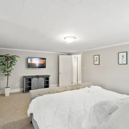 Cozy 4b Retreat Near Uptown King Beds Sleeps 12 Charlotte