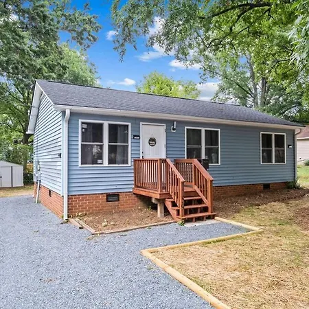 Holiday home Near Trendy Hight