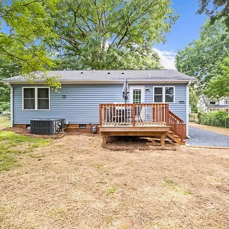 Near Trendy Hight Holiday home Charlotte