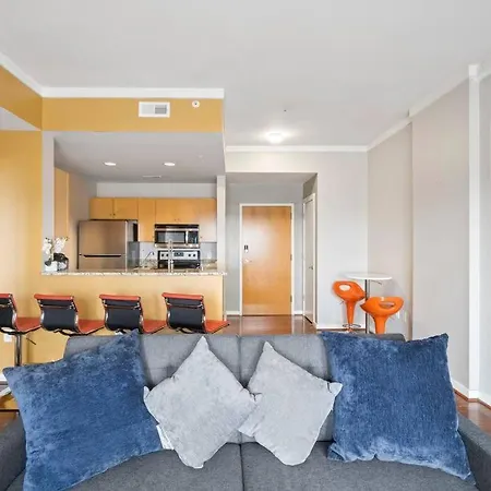 Cozy @ Nc! W/pool- Walk To Uptown * Charlotte