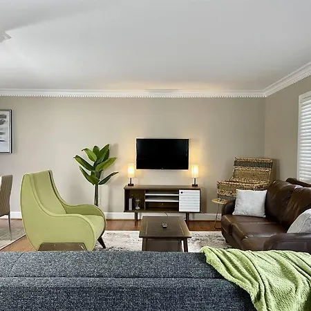Lovely 5b/2ba Minutes From Uptown W/ King Bed *