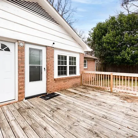 Roomy 3br 2 Bath Minutes To Uptown And Airport Ideal For Small Families Charlotte