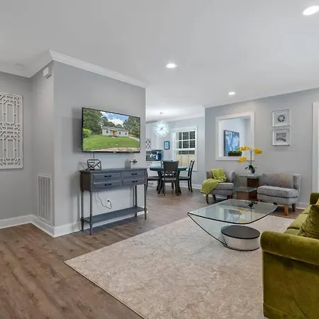 Cheerful 3 Bedroom-long Term Close To Uptown 3* Charlotte