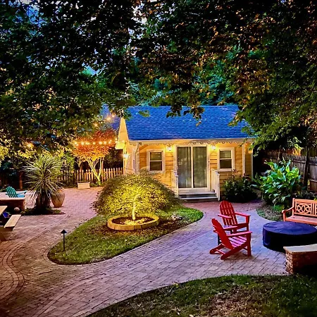 The Cozy Yellow In Dilworth 4*