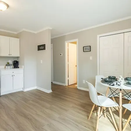 Holiday home Modern Stunning Southpark/cotswold Home!