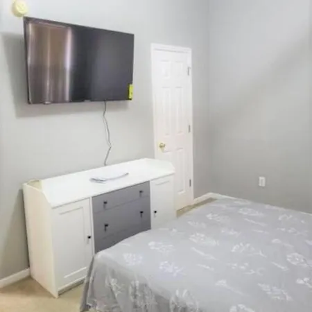 Cute Cottage*minutes From Uptown Villa Charlotte