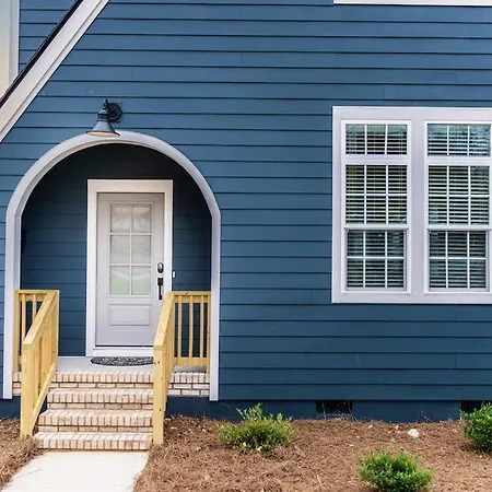 Gorgeous 3 Level Near Noda & Plaza Midwood * Charlotte