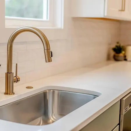 Gorgeous 3 Level Near Noda & Plaza Midwood