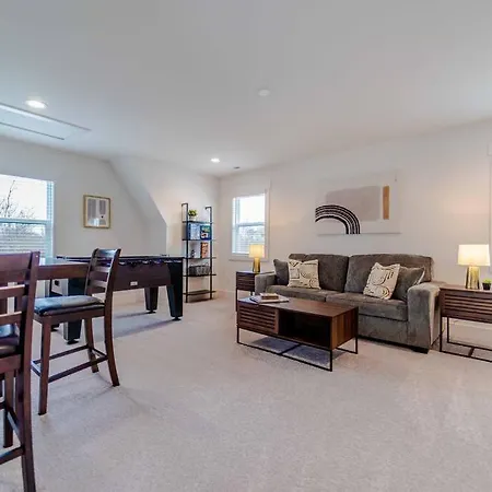 Gorgeous 3 Level Near Noda & Plaza Midwood Holiday home Charlotte