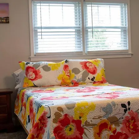 Rare Charming Townhome By Plaza Midwood, 10 Min Drive Uptown * Charlotte