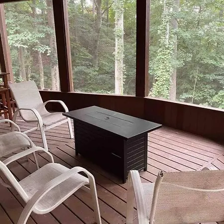 Lake Front Away From Holiday home *