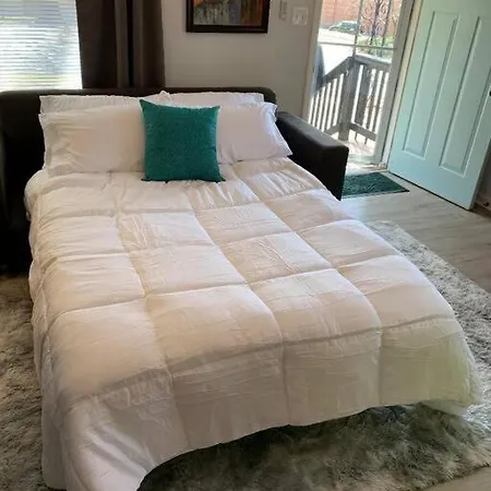 Trendy Escape ◉ California King Bed Awaits! * Charlotte