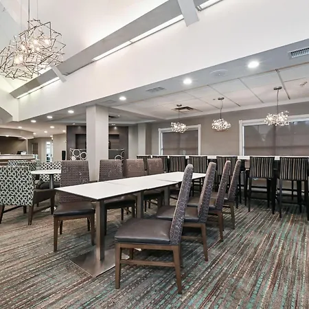 Hotel By Marriott Piper Glen 3*