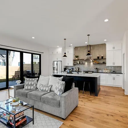 Modern! New! Built! Duplex! For Families! In Clt! Duplex Holiday home Charlotte