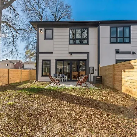 New! Built! Duplex! In Clt! Perfect For Families! Duplex *
