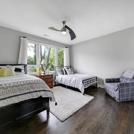 Views - Walking Distance To Panthers Stadium