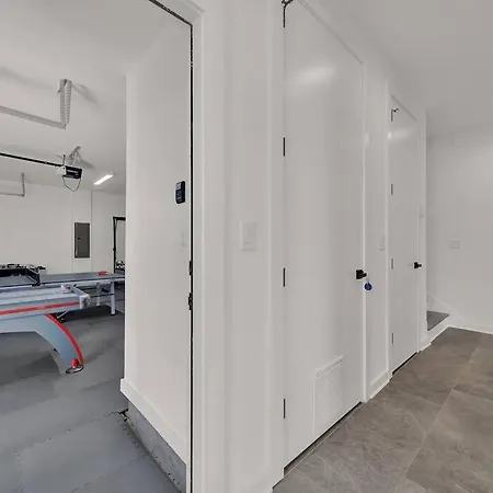 Amazing Location! Rooftop Patio, Pool & Game Room!
