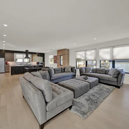 Holiday home Amazing Views Rooftop Patio, Gym And Game