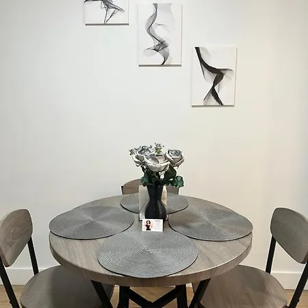 South Wanted Apartment