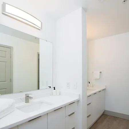 Luxury 4br Apt In Uptown - Walk Everywhere! Apartment Charlotte
