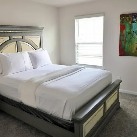 Holiday home Sweet 5 Bedroom 3 Bath