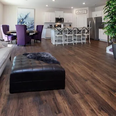 Sweet 5 Bedroom 3 Bath *