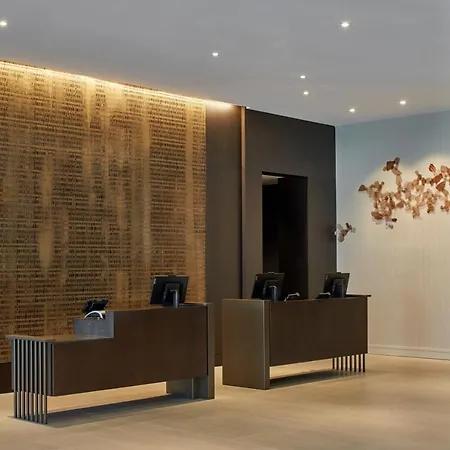 Unc Marriott & Conference Center Hotel 3*