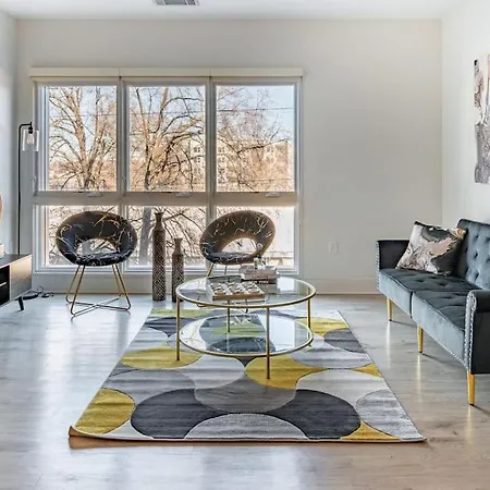 Luxurious & Comfy Downtown Oasis ~ Views ~ Parking Apartment Charlotte
