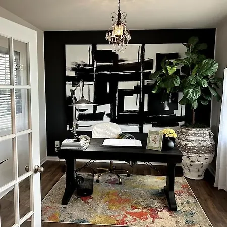 Sweet 5 Bedroom 3 Bath * Charlotte
