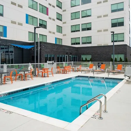 Aloft By Marriott Airport 3*