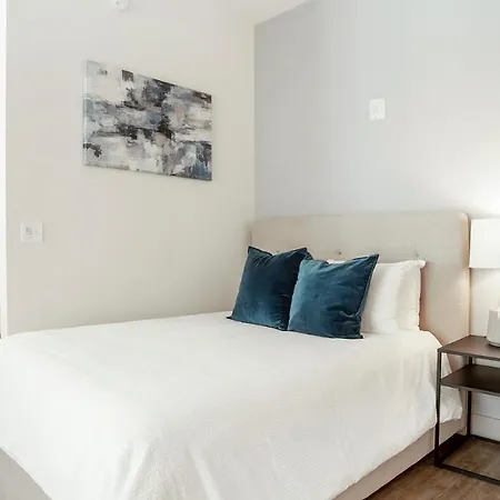 Apartment Modern In Prime Location Id2172 Charlotte