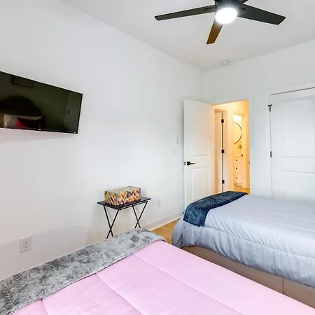 Getaway With Yard - 3 Mi To Uptown! Charlotte