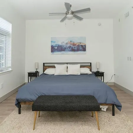 Upscale 3br Apt- Walk To Boa, Spectrum Ctr, Truist Charlotte