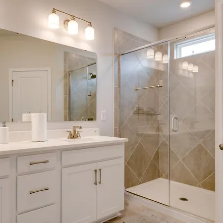 Holiday home Spacious Vacation Near Uptown! Charlotte