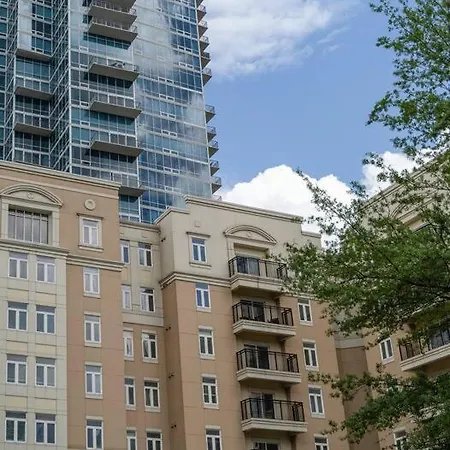 Upscale 3br Apt- Walk To Boa, Spectrum Ctr, Truist Charlotte