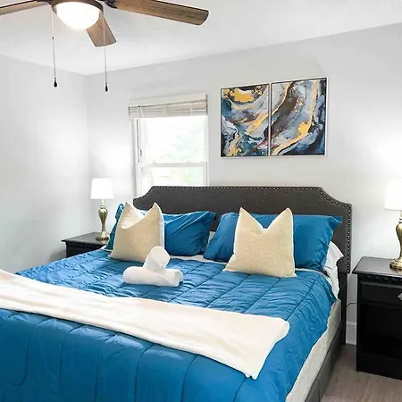 2bd Close To Everything! Apartment Charlotte