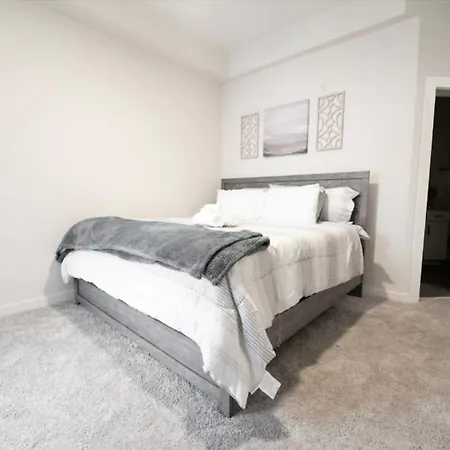 Apartment Luxury Wifi, Gym, Pool, Shops & Food! Unit 329