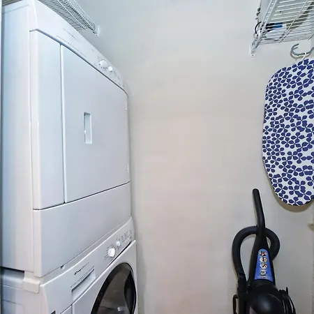 The Collection Clt: Kirkwood Avenue Apartment