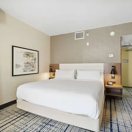 Doubletree By Hilton South Tyvola 4*