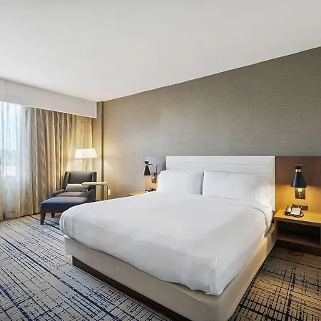 Doubletree By Hilton South Tyvola Hotel 4*