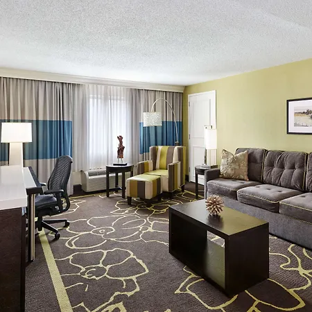 Hotel Doubletree By Hilton Uptown